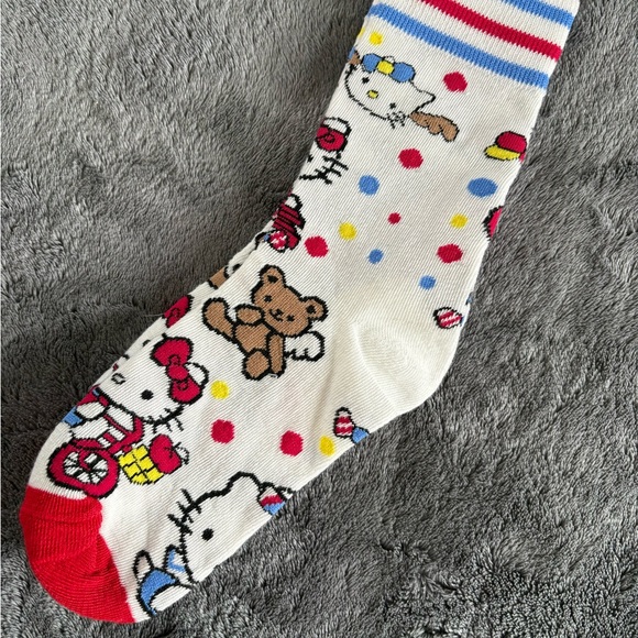 Hello Kitty Bundle - Picture 12 of 13